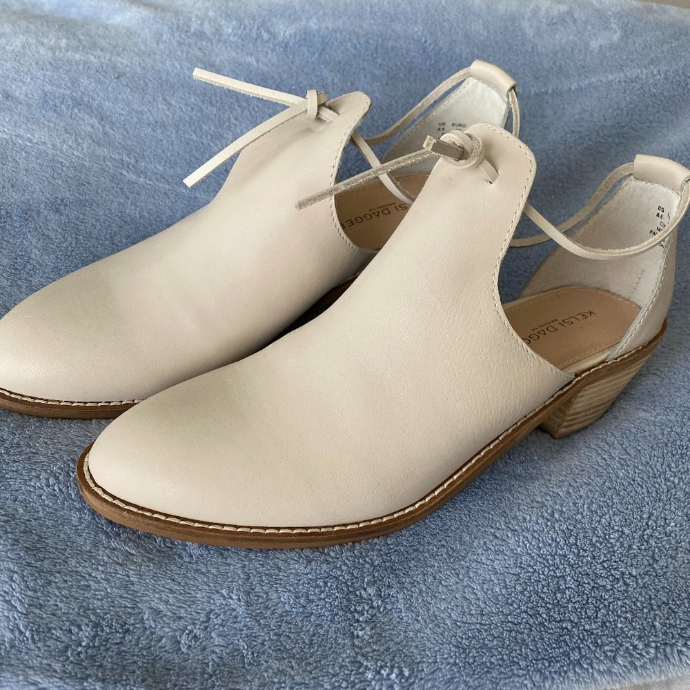 Kelsi Dagger White Kalyn Booties 8.5